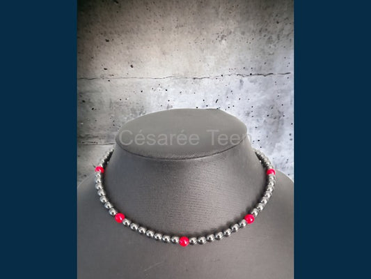 COLLIER HÉMATITE ET PIERRE TEINTÉE ROUGE